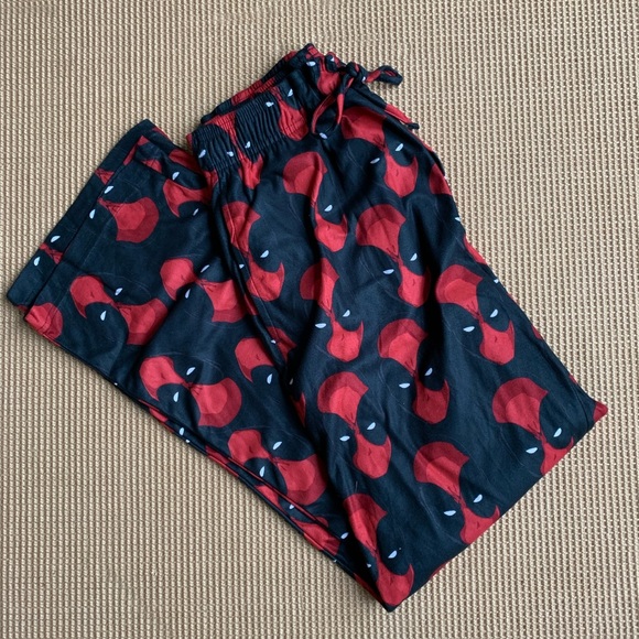 NWOT Marvel DEADPOOL drawstring pajama pants - Picture 2 of 8